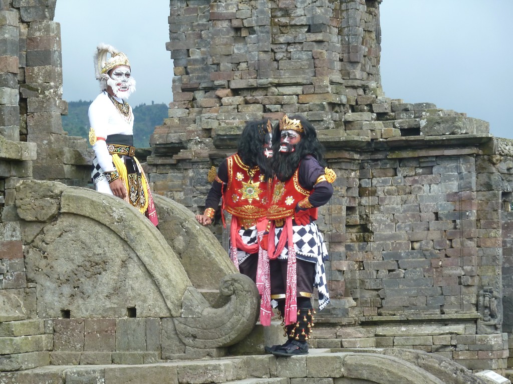 img00122.jpg
