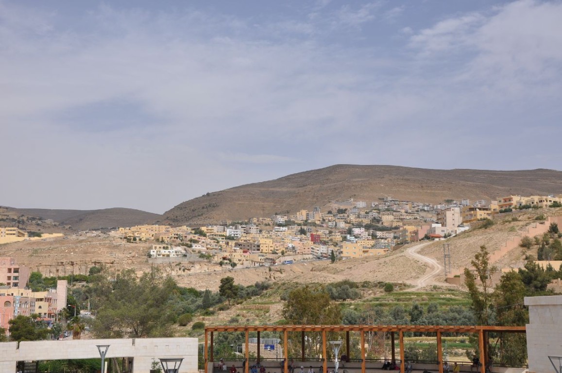 img00127.jpg
