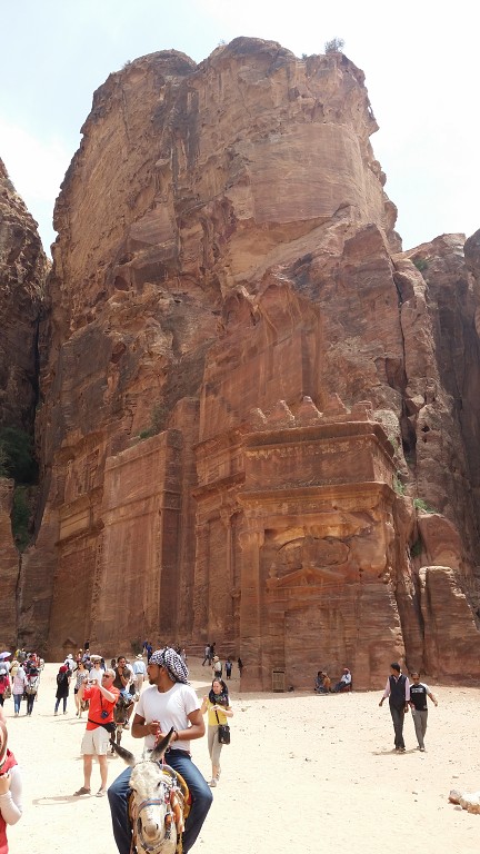 img00142.jpg